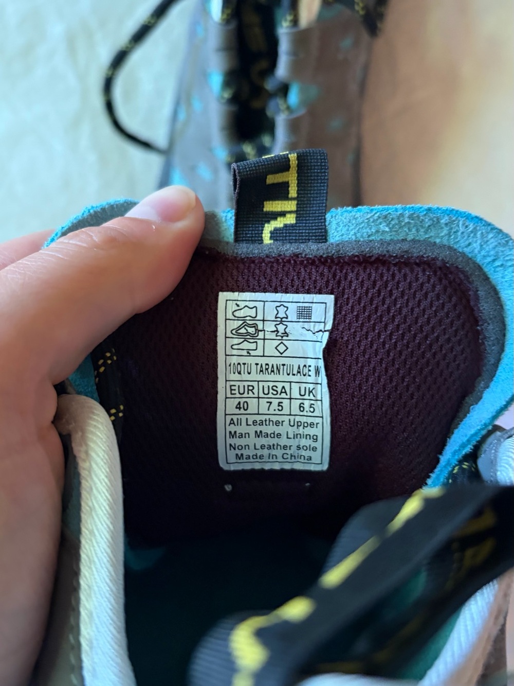 La Sportiva Teal and Gray Women's Climbing Shoes - Picture 4 of 4